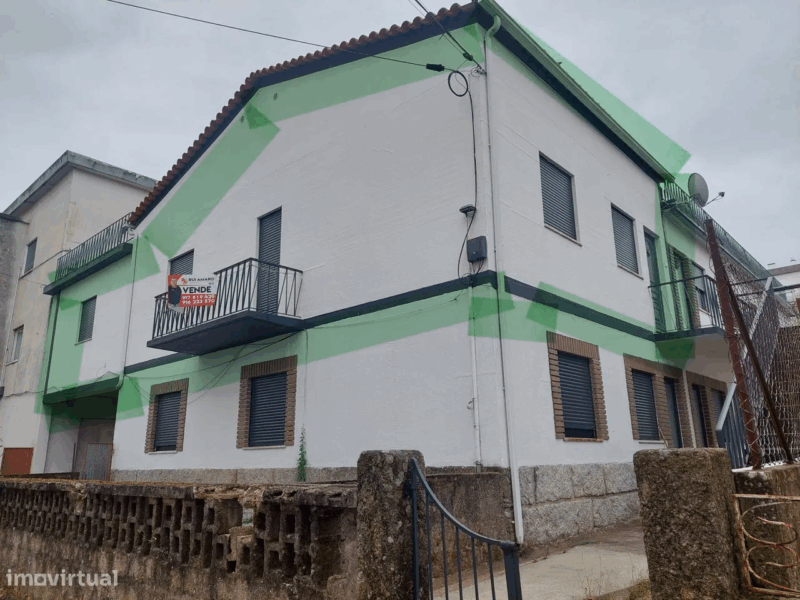 Moradia independente à venda na Estrada