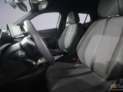 Peugeot e-2008 GT 51 kWh