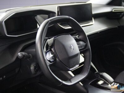 Peugeot e-2008 50 kWh Allure Pack