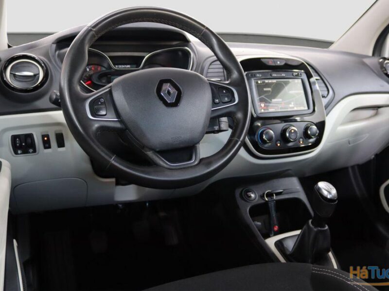 Renault Captur Outro