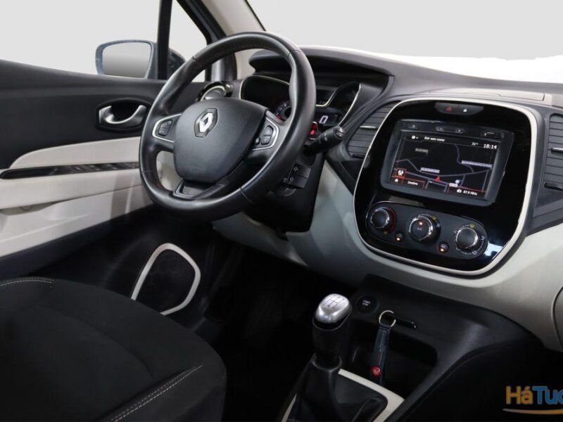 Renault Captur Outro