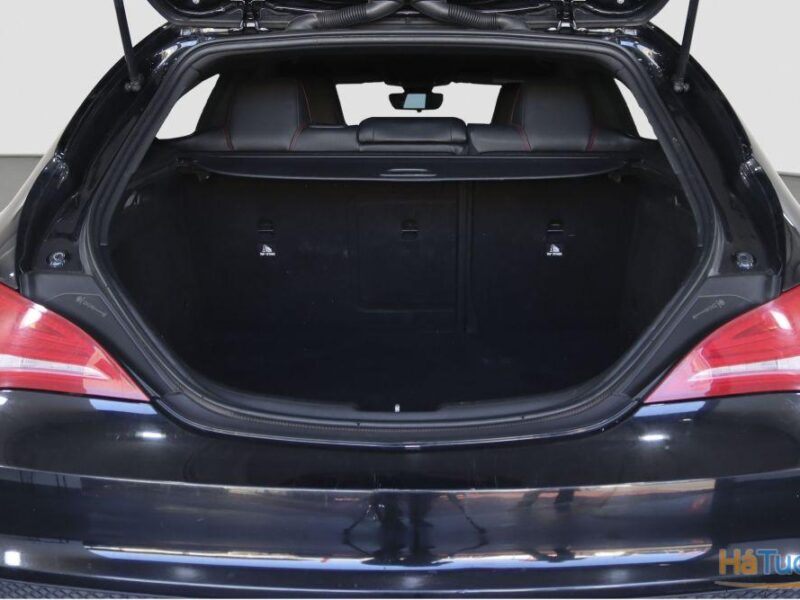 Mercedes Benz CLA 180 d Shooting Brake AMG Line