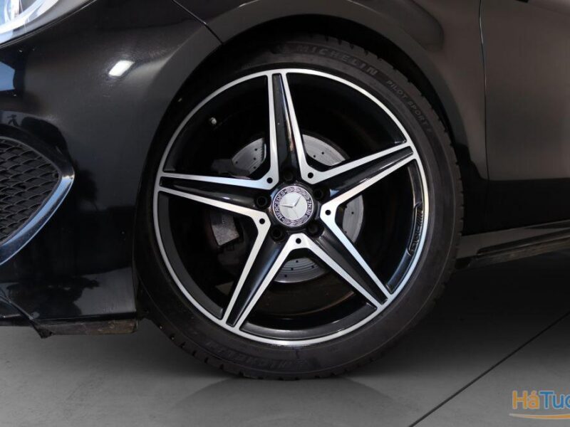 Mercedes Benz CLA 180 d Shooting Brake AMG Line