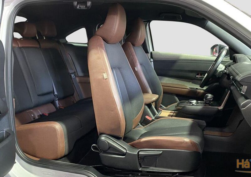 Mazda MX-30 e-Skyactiv Excellence