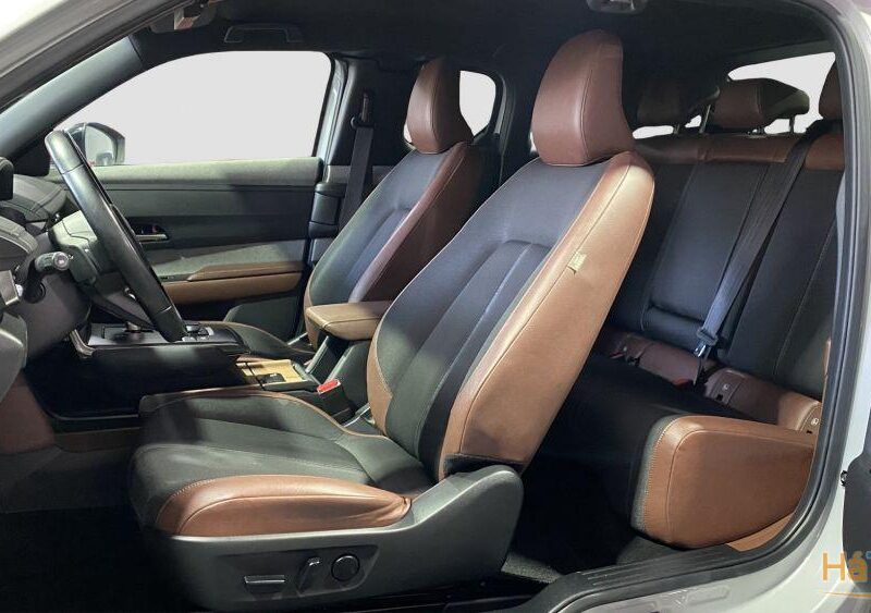 Mazda MX-30 e-Skyactiv Excellence