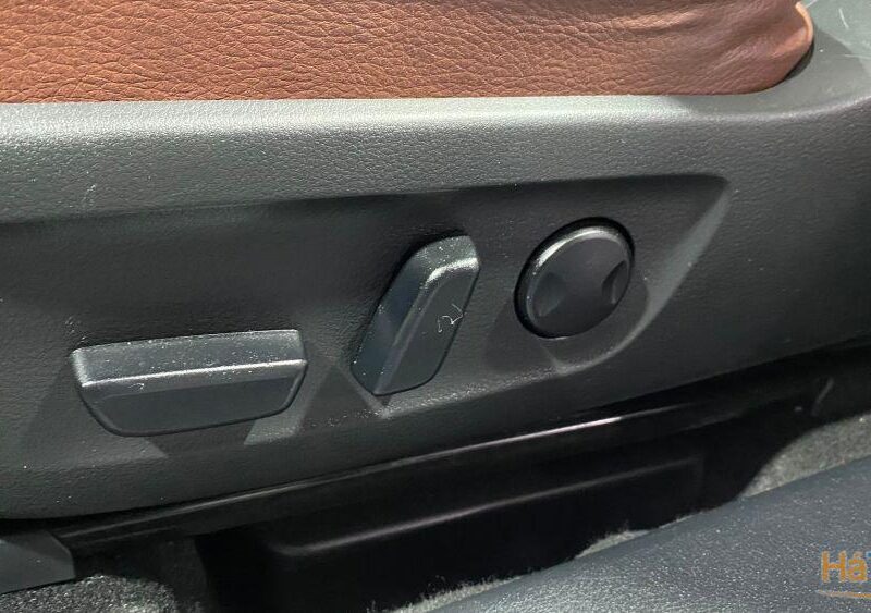 Mazda MX-30 e-Skyactiv Excellence