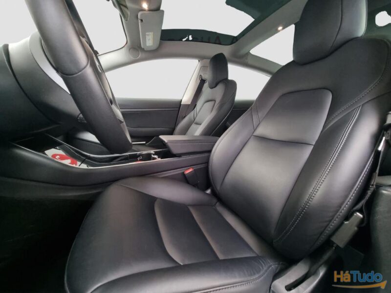 Tesla Model 3 Standard Range Plus RWD