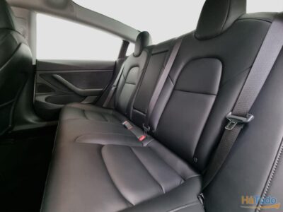 Tesla Model 3 Standard Range Plus RWD