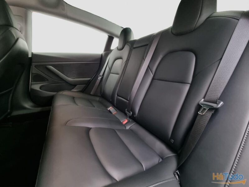 Tesla Model 3 Standard Range Plus RWD