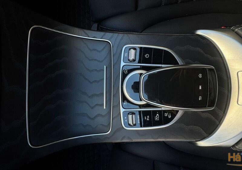 Mercedes Benz C 300 AMG LINE