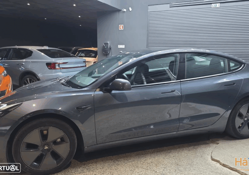 Tesla Model 3 Standard Range Plus RWD
