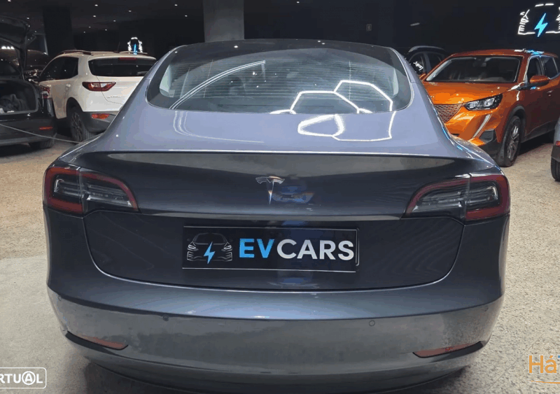 Tesla Model 3 Standard Range Plus RWD