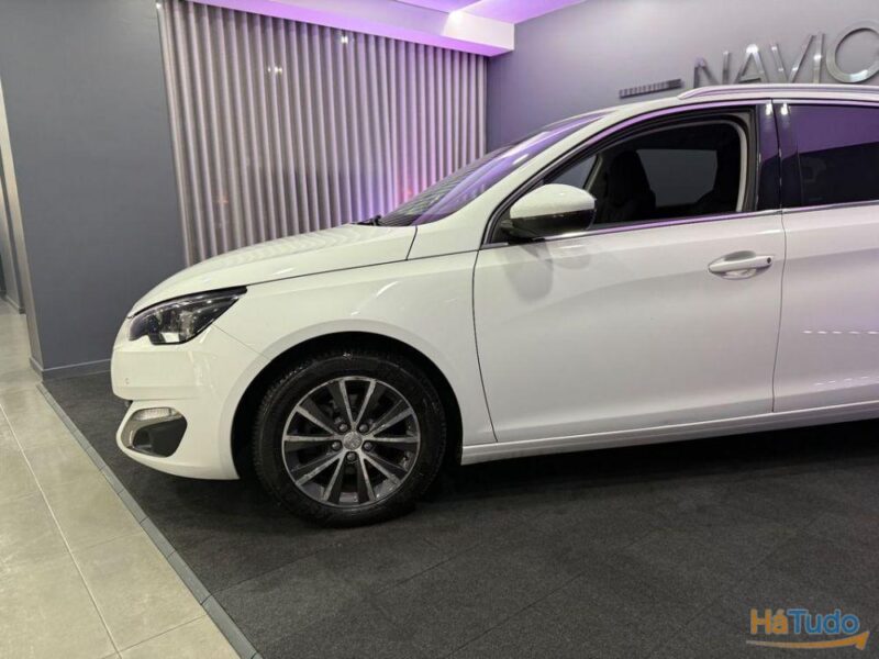 Peugeot 308 SW 1.2 PureTech Allure Full LED