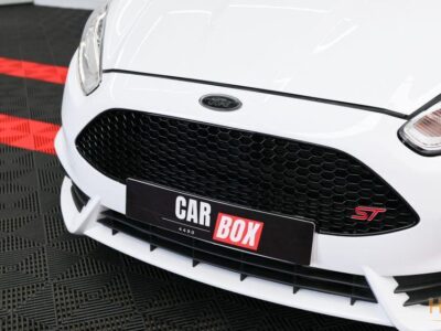 Ford Fiesta 1.6 EcoBoost c/ Pack Pele Desportiva ST