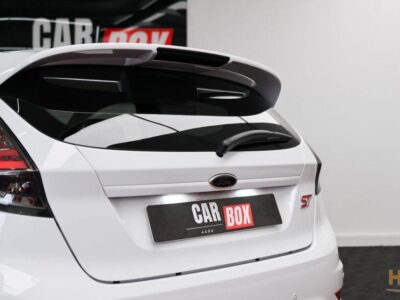 Ford Fiesta 1.6 EcoBoost c/ Pack Pele Desportiva ST