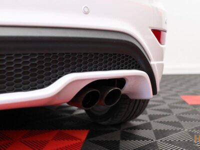 Ford Fiesta 1.6 EcoBoost c/ Pack Pele Desportiva ST