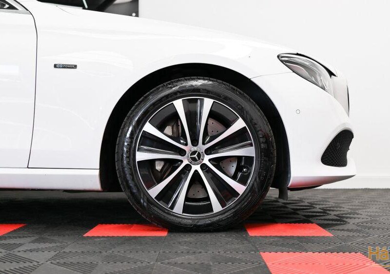 Mercedes-Benz E 300 de 4Matic T 9G-TRONIC Avantgarde