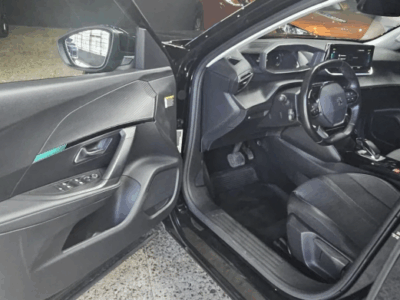 Peugeot e-2008 50 kWh Allure Pack