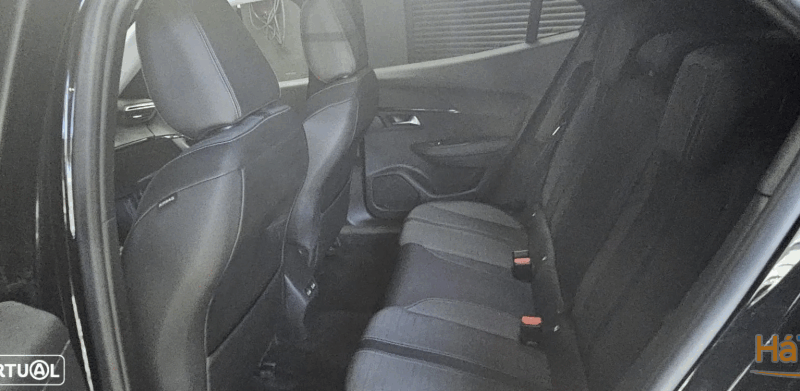 Peugeot e-2008 50 kWh Allure Pack