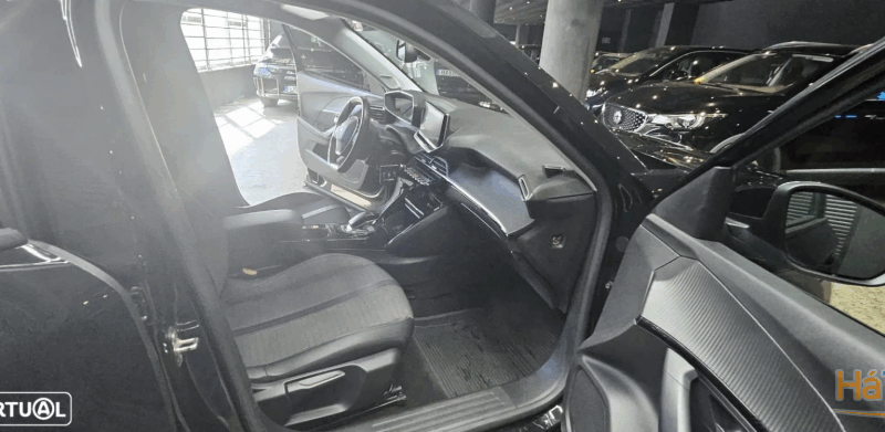 Peugeot e-2008 50 kWh Allure Pack