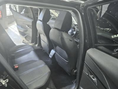 Peugeot e-2008 50 kWh Allure Pack