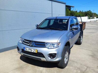 Mitsubishi L200 2.5 DI-D CD Intense 4WD