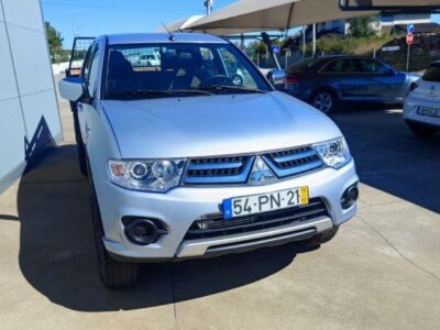 Mitsubishi L200 2.5 DI-D CD Intense 4WD