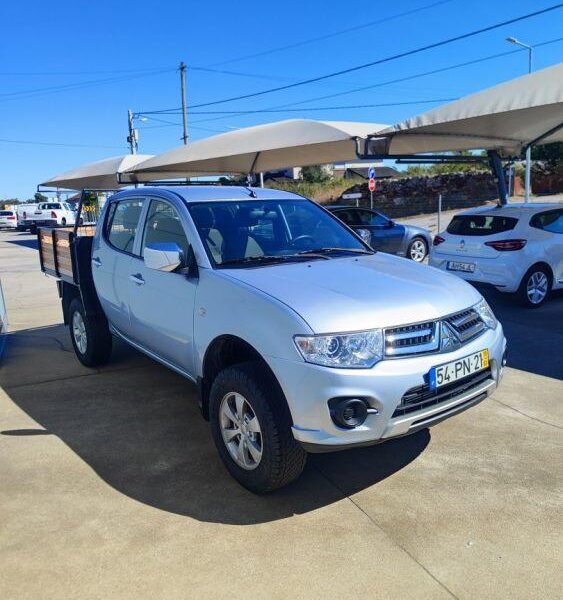 Mitsubishi L200 2.5 DI-D CD Intense 4WD