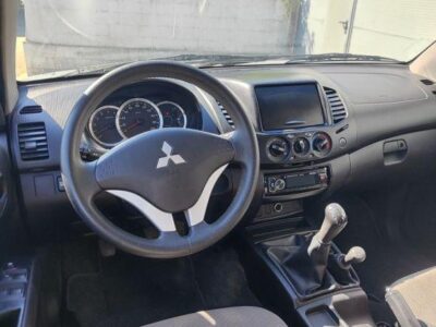 Mitsubishi L200 2.5 DI-D CD Intense 4WD