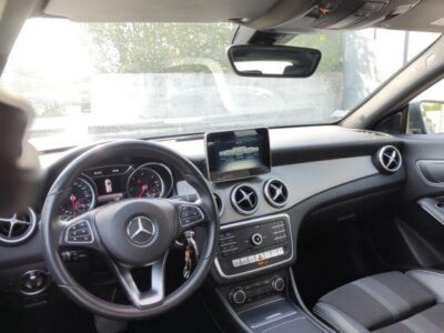 Mercedes-Benz CLA 180 d Shooting Brake Urban Aut.
