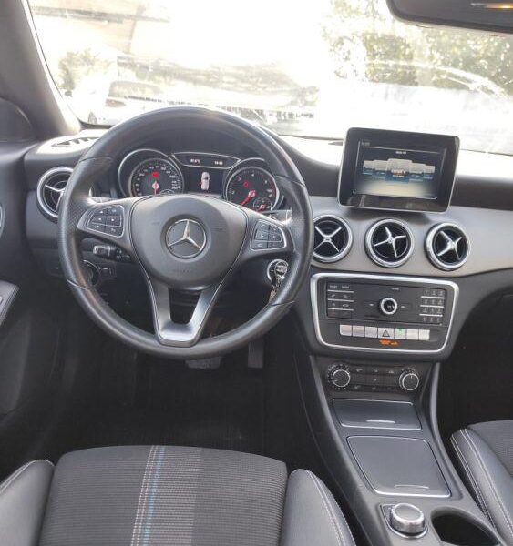 Mercedes-Benz CLA 180 d Shooting Brake Urban Aut.