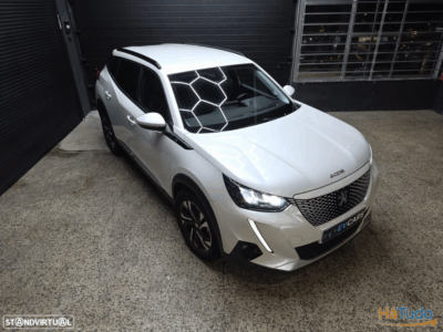 Peugeot e-2008 50 kWh Allure Pack