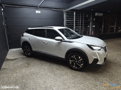 Peugeot e-2008 50 kWh Allure Pack