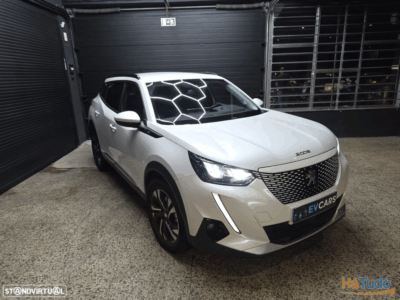 Peugeot e-2008 50 kWh Allure Pack