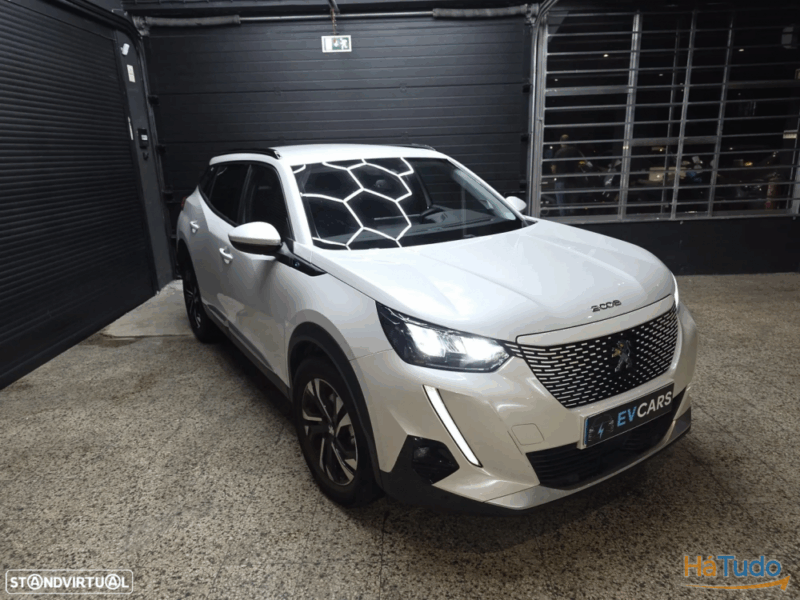 Peugeot e-2008 50 kWh Allure Pack