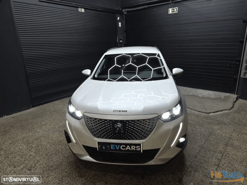 Peugeot e-2008 50 kWh Allure Pack
