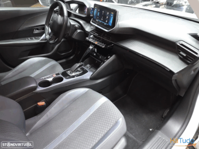 Peugeot e-2008 50 kWh Allure Pack