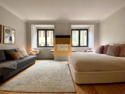 T0 com Licença AL - Rua de Cedofeita