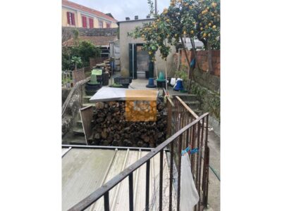 Prédio para reabilitar no Bonfim