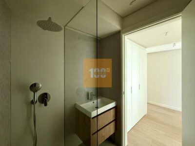 T1 novo com varanda em Cedofeita