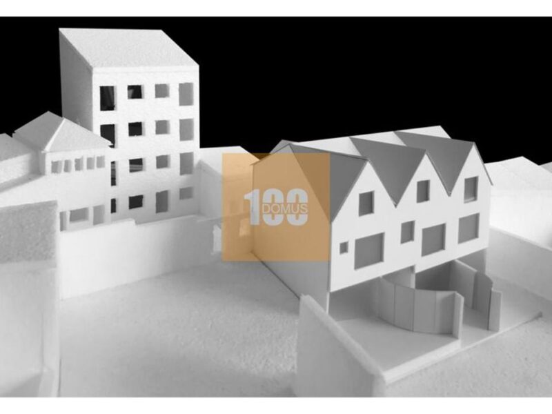 4 Casas C/ Projeto P/ Apartamentos