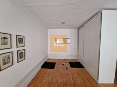 Dois prédios ao Palácio de Cristal