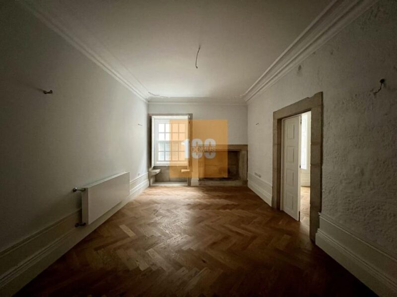 T2 à Rua das Flores