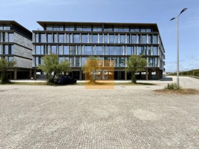 T4 com terraço na Seca do Bacalhau