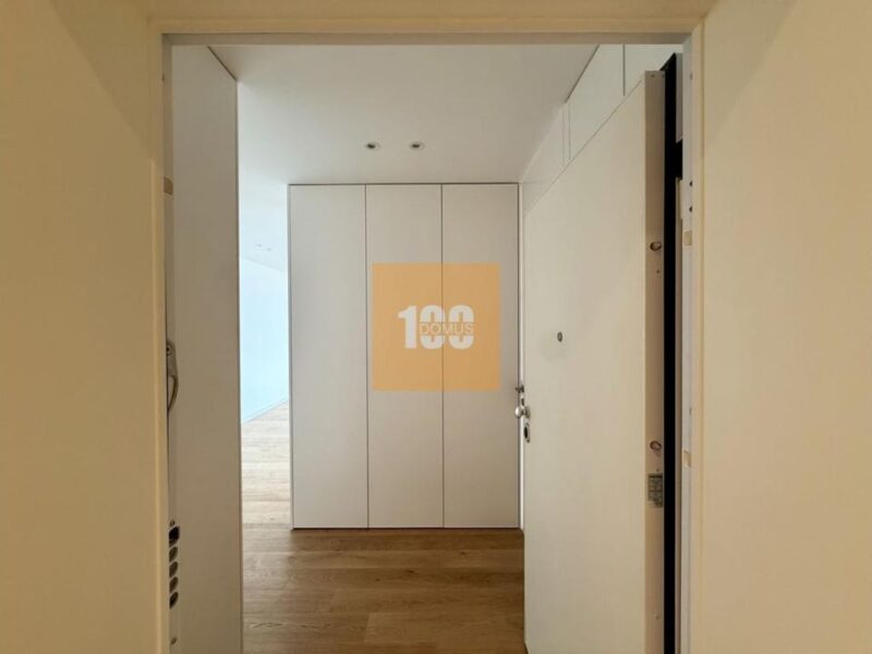 T4 com terraço na Seca do Bacalhau