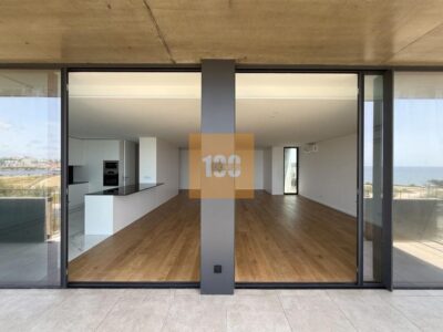 T4 com terraço na Seca do Bacalhau