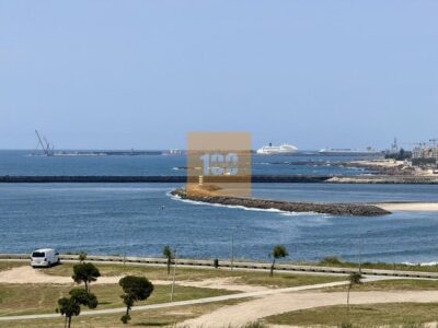 T4 com terraço na Seca do Bacalhau