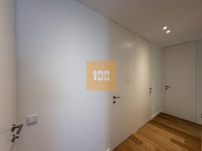 T4 com terraço na Seca do Bacalhau