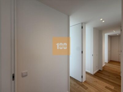 T4 com terraço na Seca do Bacalhau