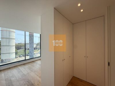 T4 com terraço na Seca do Bacalhau